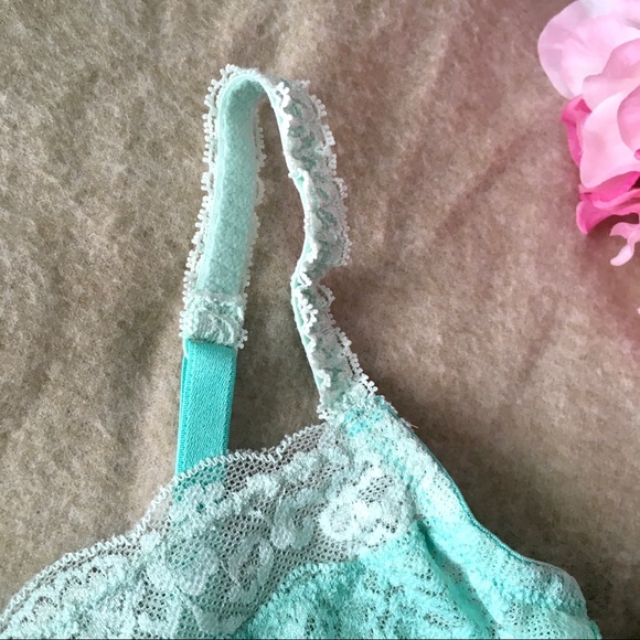 Layer Ombré Ruched Front Lace Bralette - Picture 3 of 7